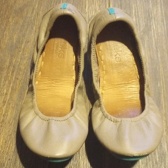 Tieks Taupe Tan Foldable Ballet Flats Size 7 - Picture 3 of 12